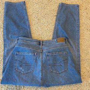 American eagle mom jeans